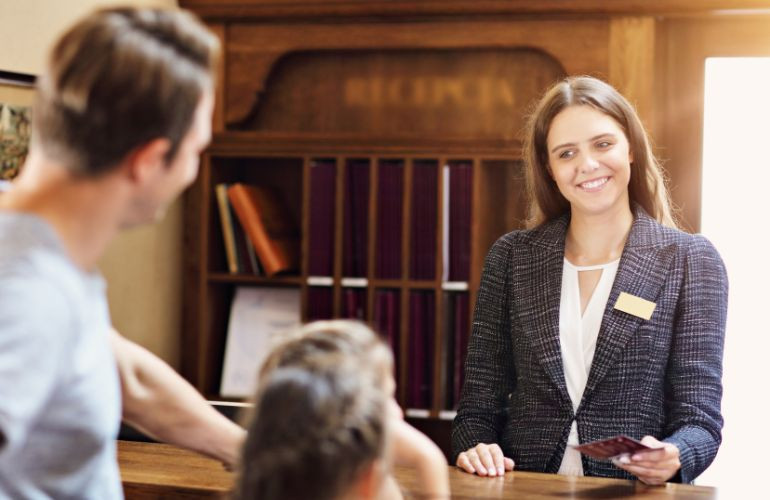 El arte de la gestión hotelera: guía práctica para el gerente de reservaciones